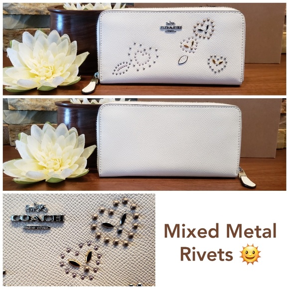 *LAST ONE!* NEW Coach Heart Bandana Wallet w/ box - Picture 3 of 5